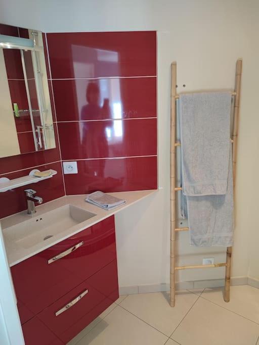 Apartamento Charmant 2 Pieces A Aubenas 2Etoiles Exterior foto